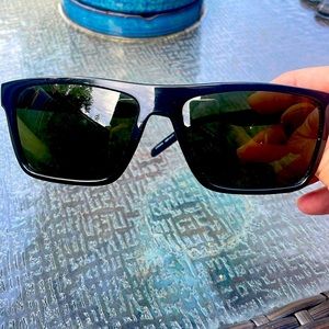 Men’s black Arnette sunglasses, perfect condition